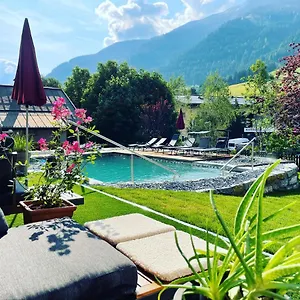 https://hotel-alpenblick.saalbachhinterglemmhotels.com
