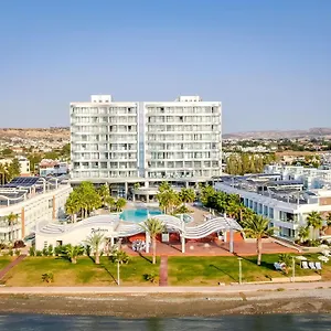 Radisson 5* לרנקה