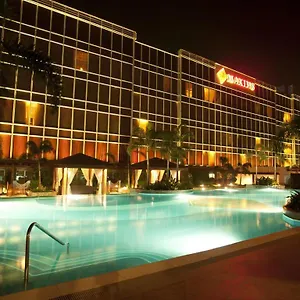 Maxims Hotel 5* מנילה
