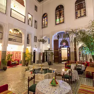 riad-lalla-zoubida.hotelfesmorocco.com/