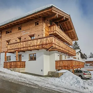 Guter Hirte Chalet Saalbach